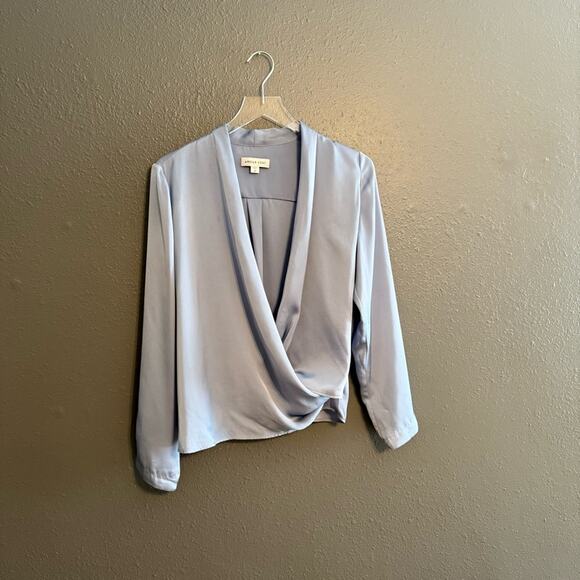 Amour Vert Faux Wrap Baby Blue Blouse Size M - Picture 2 of 6